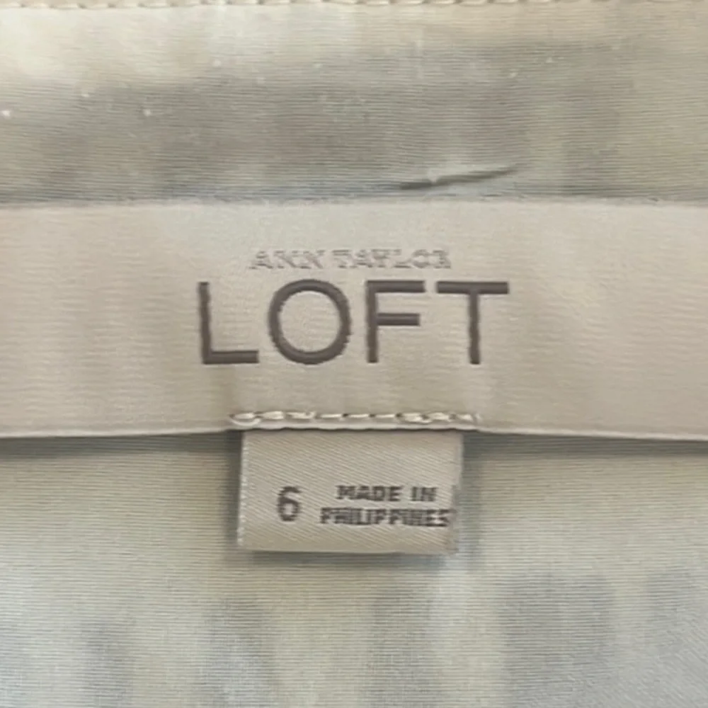 LOFT Size 6 Geometric Gray and White Midi Sheath